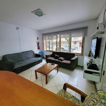 Man'S Place Hostel Masculino ポルト・アレグレ エクステリア 写真